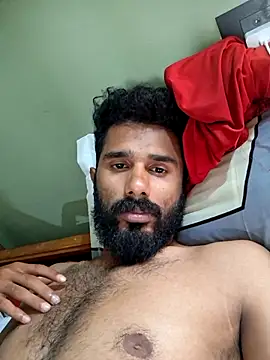 Snapshot of jithi007 chatting on January 3, 11:25 am jithi007 online show from January 3, 11:25 am