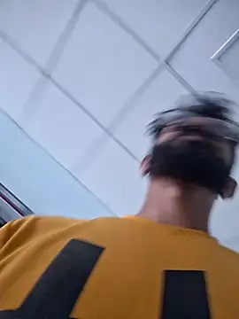 Snapshot of jithi007 chatting on February 4, 7:40 am jithi007 online show from February 4, 7:40 am