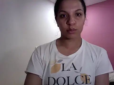 Snapshot of gatubelahot chatting on December 25, 11:31 pm gatubelahot online show from December 25, 11:31 pm