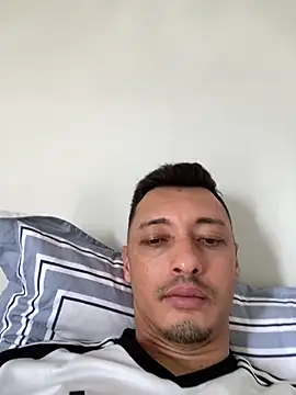 alexsandropllt online show from December 20, 1:51 pm