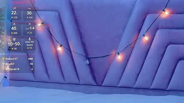 kinkylittlegirll online show from November 26, 2:56 am