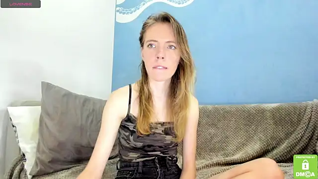 Snapshot of Kalisee_ chatting on December 14, 1:50 am Kalisee online show from December 14, 1:50 am