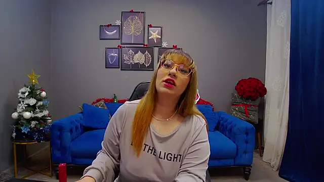 Katewalker  online show from December 20, 6:35 pm