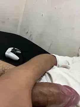 Snapshot of Magosupreme chatting on October 16, 6:47 am Magosupreme online show from October 16, 6:47 am