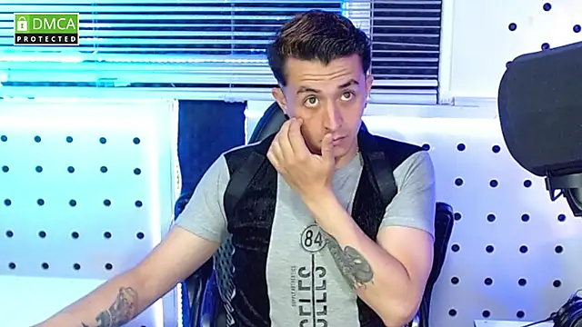 Darko0717 online show from October 10, 11:15 pm