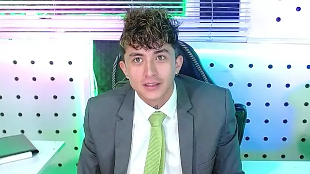 Darko0717 online show from October 31, 1:34 pm