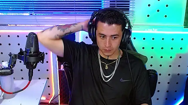 Darko0717 online show from January 13, 2:06 am