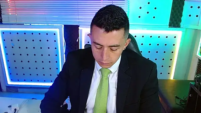 Darko0717 online show from February 7, 11:47 am