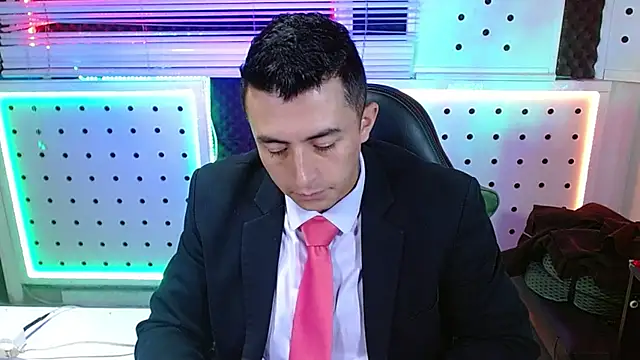 Darko0717 online show from February 18, 1:29 pm