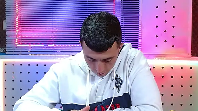 Darko0717 online show from February 28, 11:50 pm