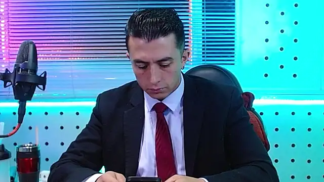 Darko0717 online show from May 11, 2:45 pm