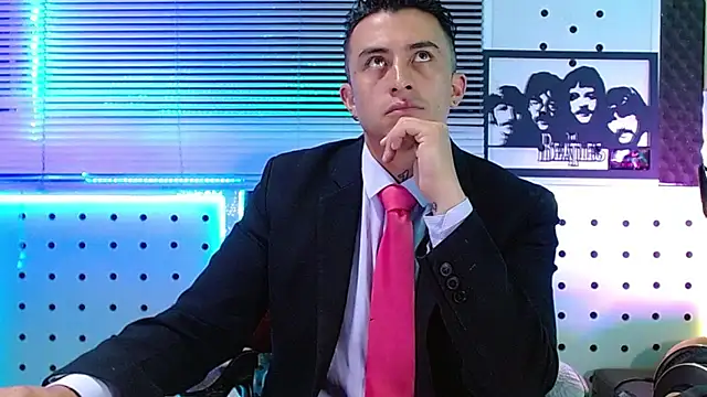 Darko0717 online show from June 25, 2:43 pm