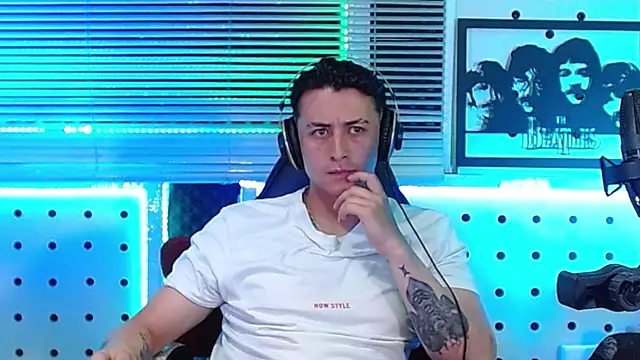 Darko0717 online show from July 13, 1:41 am