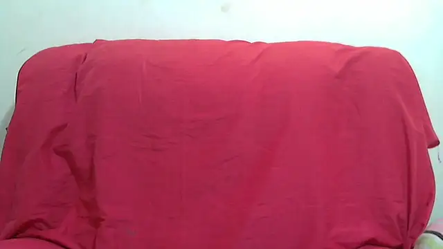 sluttylaura21 online show from February 19, 6:00 am