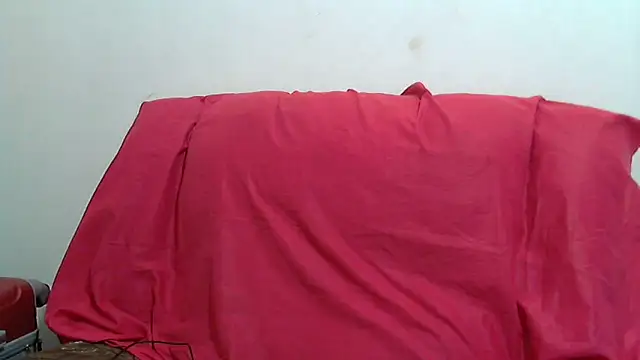 sluttylaura21 online show from February 26, 6:00 pm