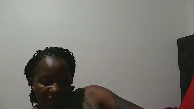 sluttylaura21 online show from September 28, 6:24 pm