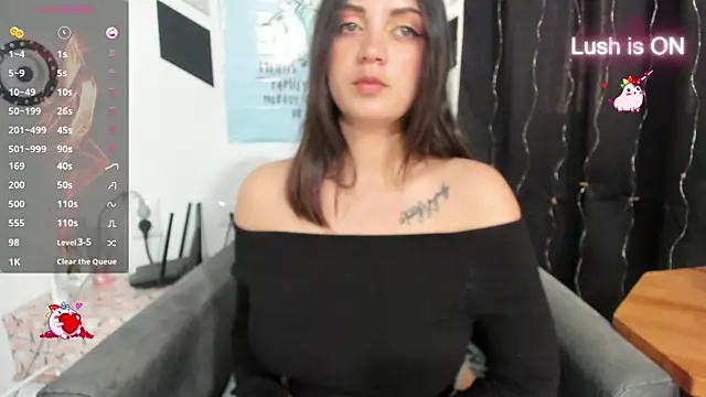 Snapshot of alexysgray chatting on April 1, 5:10 pm alexysgray online show from April 1, 5:10 pm