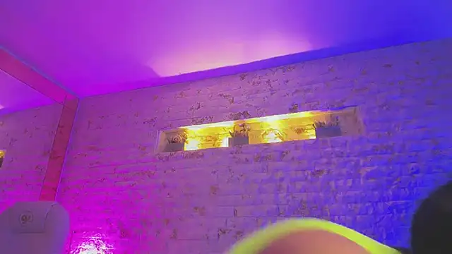 Snapshot of anette_cooper chatting on February 3, 3:53 am anette cooper online show from February 3, 3:53 am