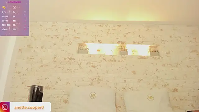 Snapshot of anette_cooper chatting on February 24, 10:26 am anette cooper online show from February 24, 10:26 am