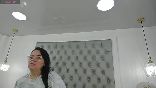 Snapshot of anette_cooper chatting on September 10, 3:39 am anette cooper online show from September 10, 3:39 am