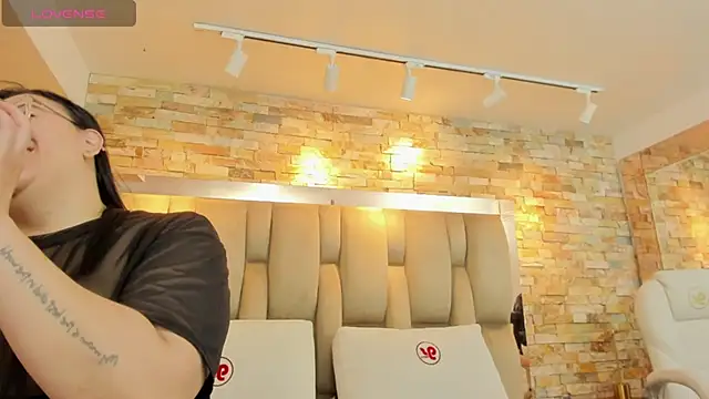 Snapshot of anette_cooper chatting on September 15, 3:17 am anette cooper online show from September 15, 3:17 am