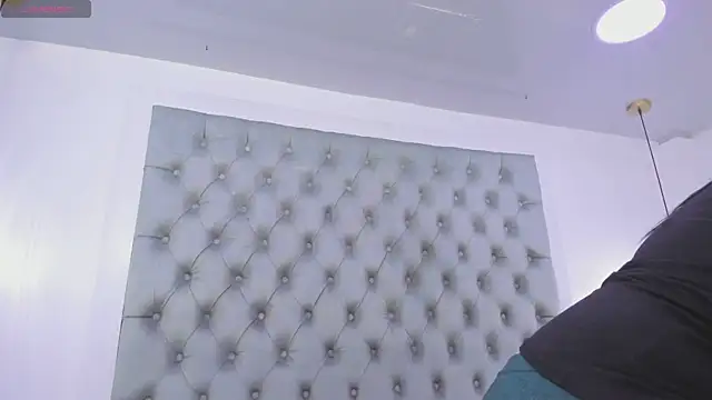 Snapshot of anette_cooper chatting on September 19, 4:03 am anette cooper online show from September 19, 4:03 am