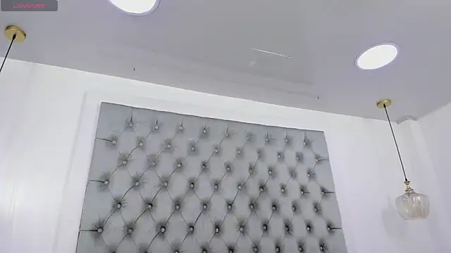 Snapshot of anette_cooper chatting on November 5, 3:39 am anette cooper online show from November 5, 3:39 am