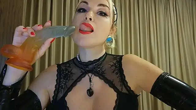 MissKateX online show from June 14, 9:17 pm