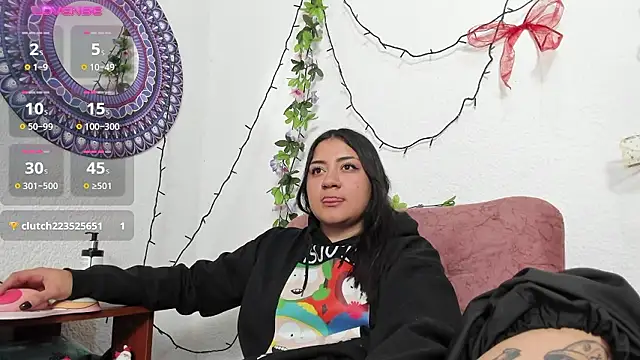 Hanna moore1 online show from December 6, 9:46 pm