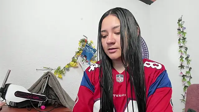 Hanna moore1 online show from January 2, 5:39 pm