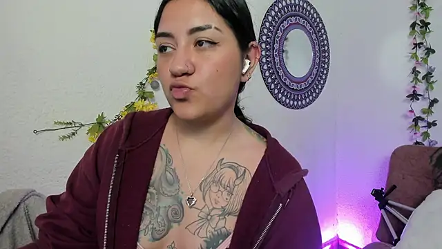 Hanna moore1 online show from February 4, 1:02 am