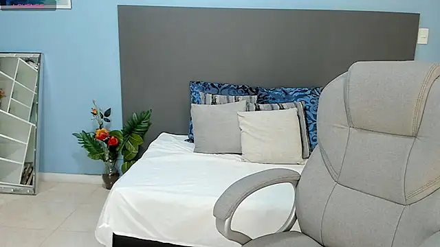 kylie reyes online show from September 23, 8:12 pm