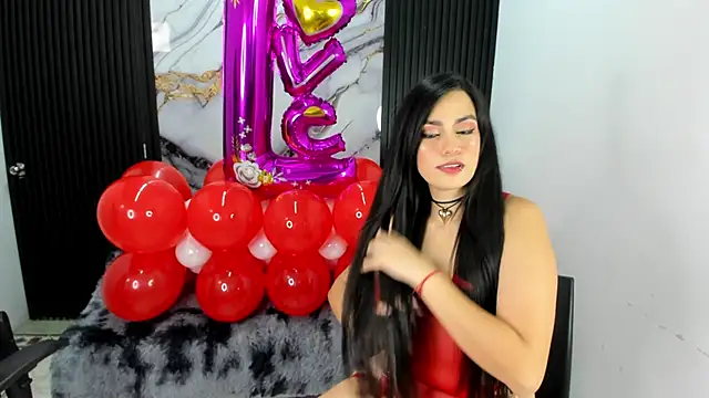 criss 21  online show from February 11, 8:10 pm