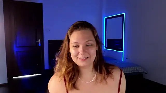 Snapshot of DjennaPalme chatting on July 25, 6:11 am DjennaPalme online show from July 25, 6:11 am