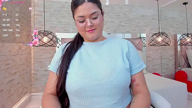 Snapshot of im_mou_ chatting on February 19, 12:55 pm im mou online show from February 19, 12:55 pm