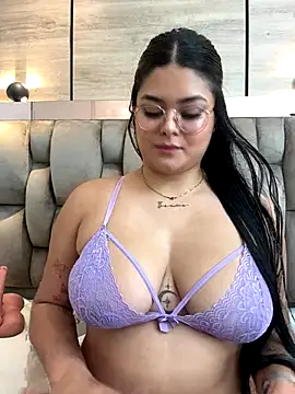 Snapshot of im_mou_ chatting on September 9, 12:37 pm im mou online show from September 9, 12:37 pm