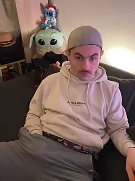 FunBoyPassiv online show from April 3, 3:48 am