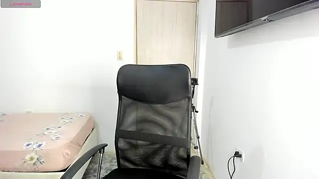 Snapshot of tracycum chatting on October 2, 7:43 pm tracycum online show from October 2, 7:43 pm