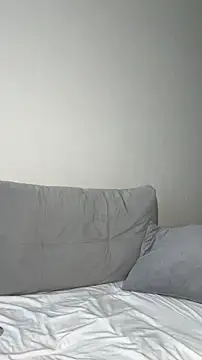 Snapshot of Mia_Roxie chatting on March 6, 2:41 am Mia Roxie online show from March 6, 2:41 am