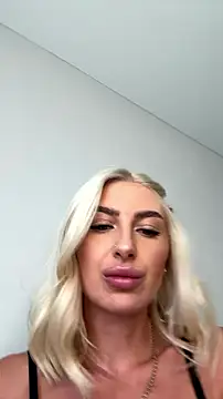 Mia Roxie online show from July 8, 2:38 am