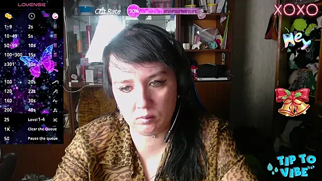 LeonaHarrison online show from December 12, 3:37 pm