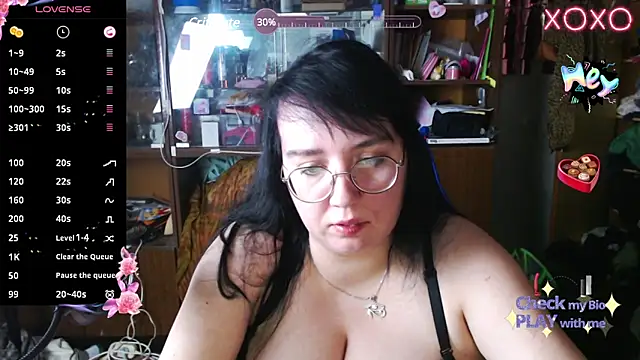 LeonaHarrison online show from March 10, 5:11 am