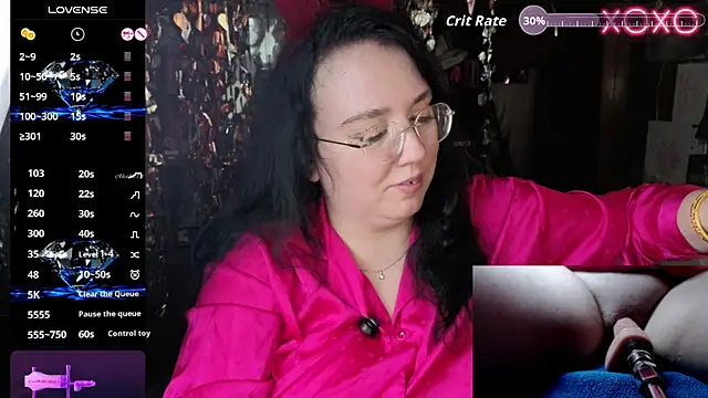 Snapshot of LeonaHarrison chatting on April 5, 12:02 pm LeonaHarrison online show from April 5, 12:02 pm