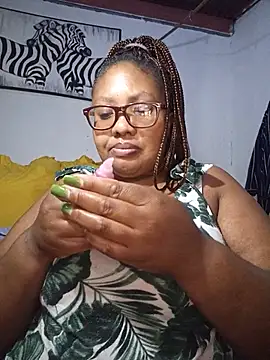 YELLOW BONE online show from May 9, 9:20 pm