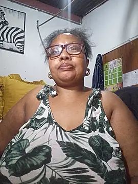 YELLOW BONE online show from July 28, 11:15 pm