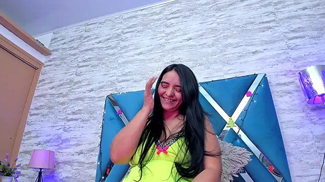 veronica salas online show from December 13, 8:20 am