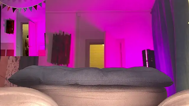 Farmer James online show from April 11, 4:55 pm