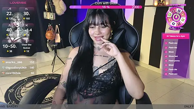 Snapshot of val_bardot chatting on March 23, 8:15 am val bardot online show from March 23, 8:15 am