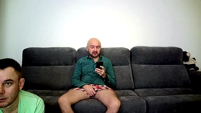 Alex Tobey online show from December 16, 5:06 am