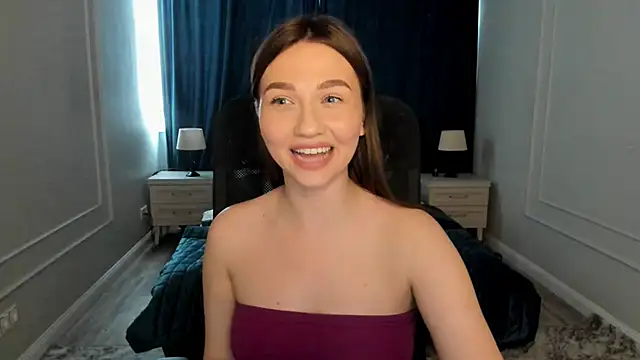 Snapshot of GracefulLook chatting on February 22, 9:56 am GracefulLook online show from February 22, 9:56 am